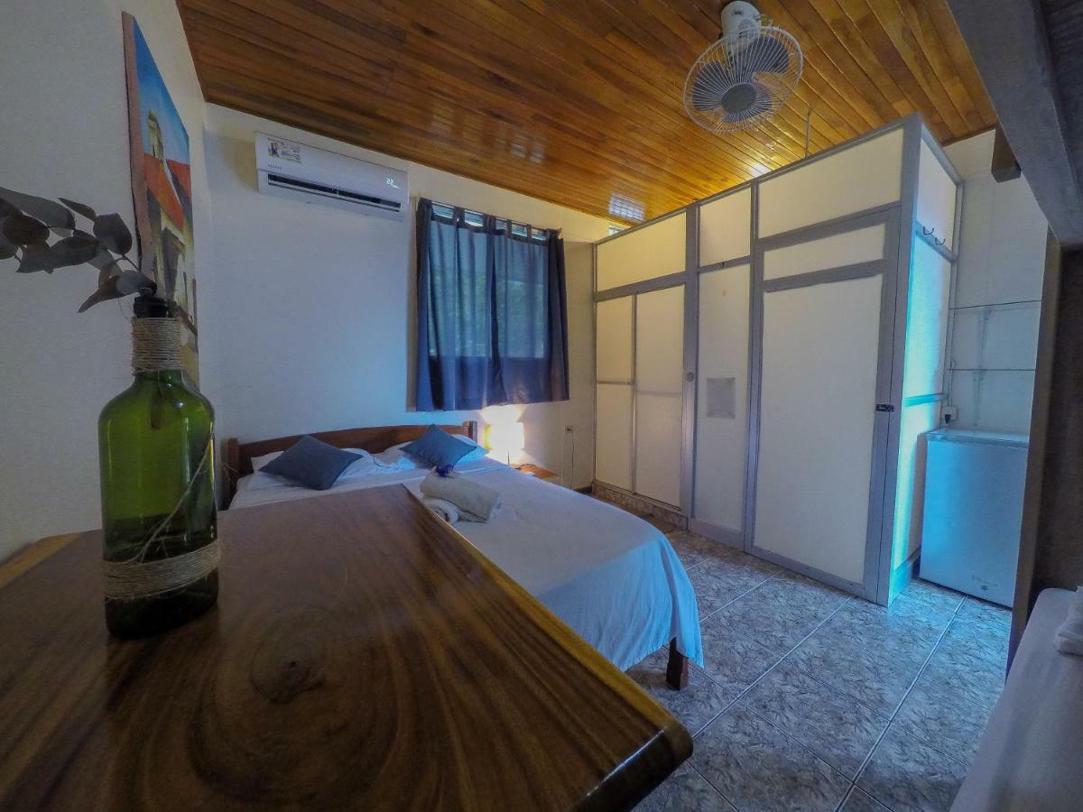 Cocobolo Surf Hotel & School Playa Santa Teresa  外观 照片